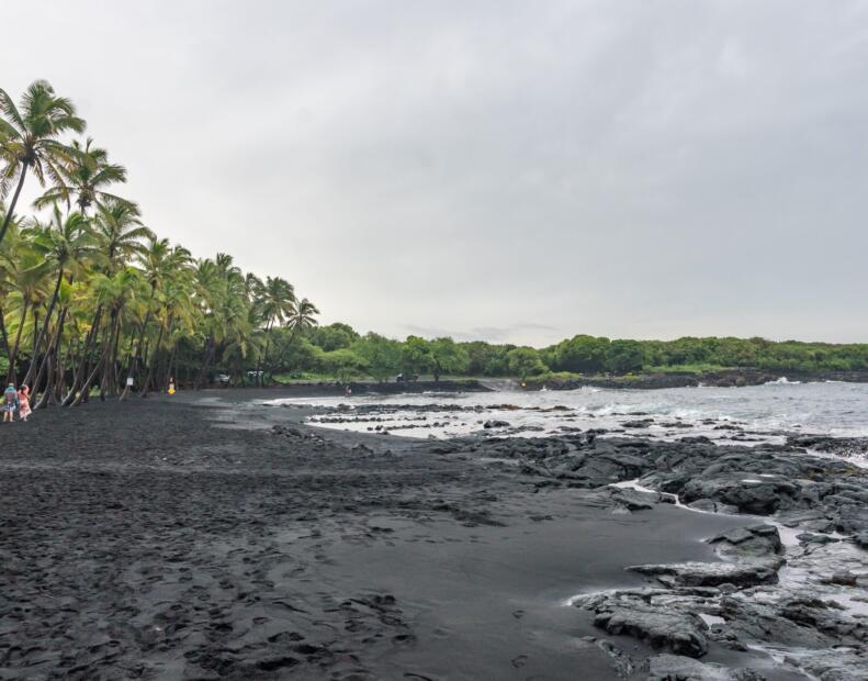 Punaluʻu Beach