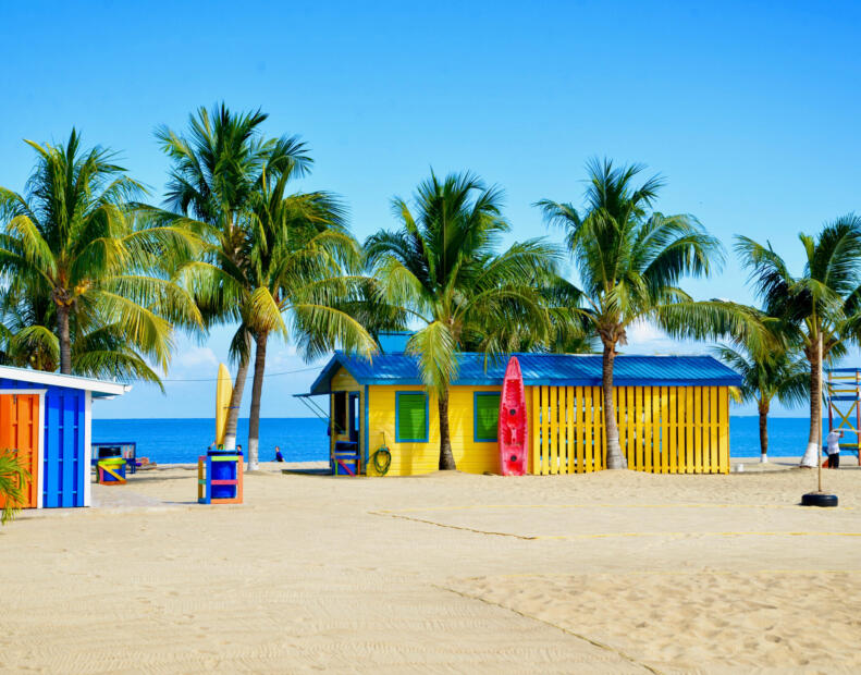 Czym charakteryzują się plaże na Belize?