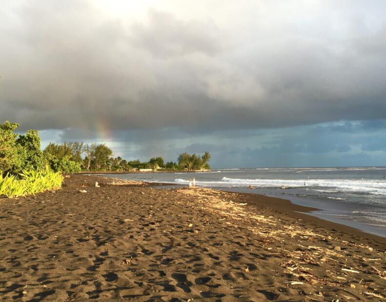 Plage de Taharuu (Tahiti)