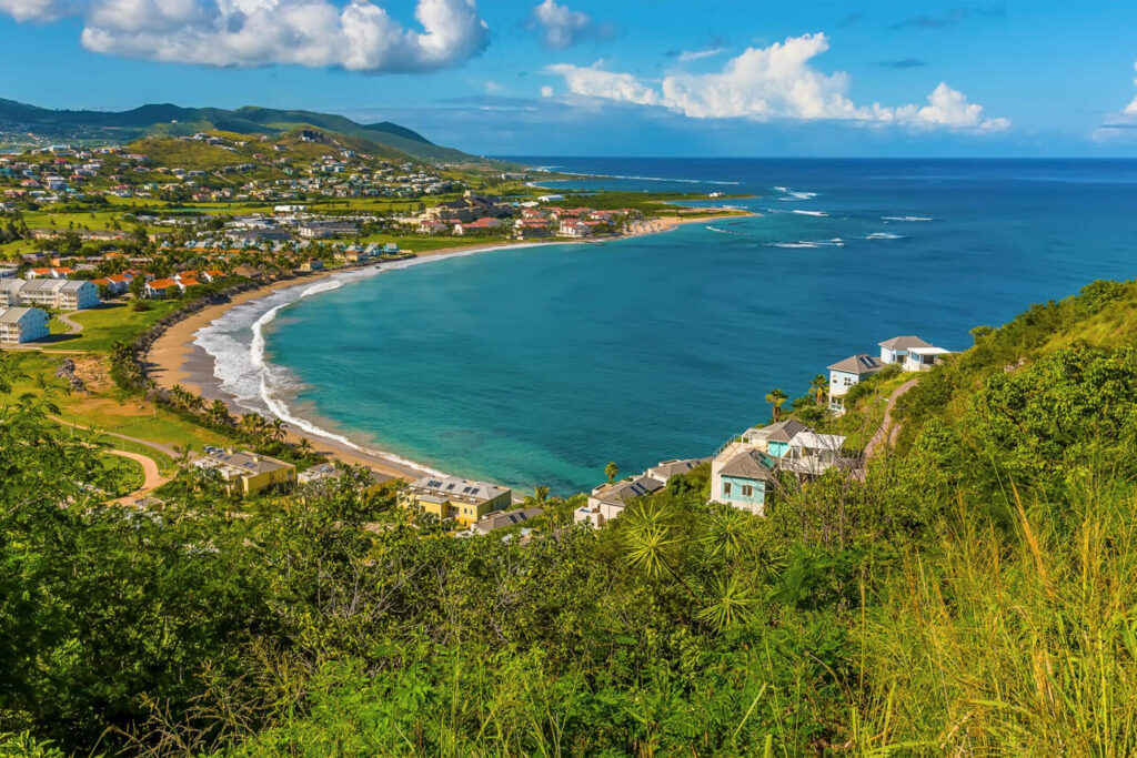 Ile pieniędzy zabrać na Saint Kitts i Nevis?