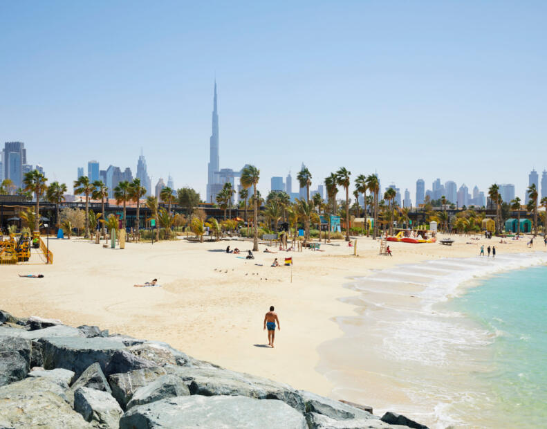 Czym charakteryzują się plaże w Dubaju?
