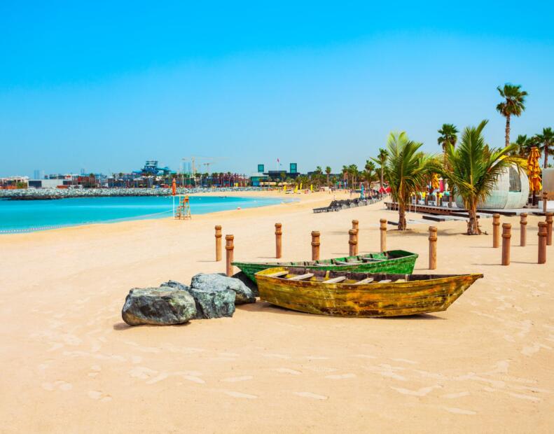 La Mer Beach
